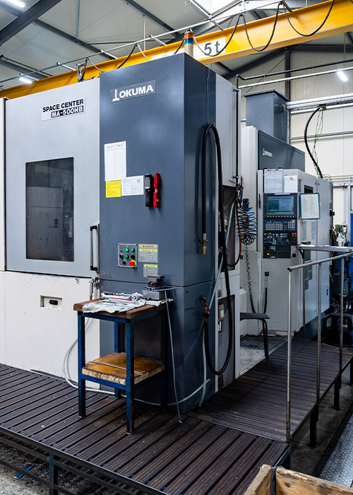 Praezionszerspanung_Luban_Halbe_4 Achs Fräsmaschine_MA500HB_Detail_(c) Sebastian Gotthardt.jpg