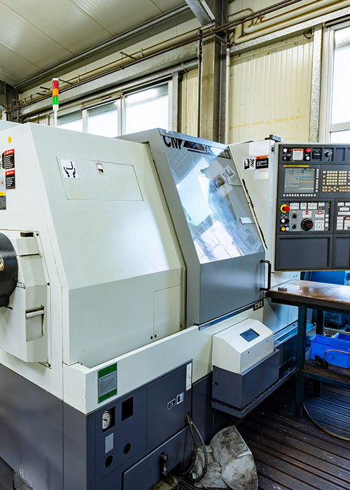 Praezionszerspanung_Luban_Halbe_Drehmaschine_TA20M400_Detail_(c) Sebastian Gotthardt.jpg