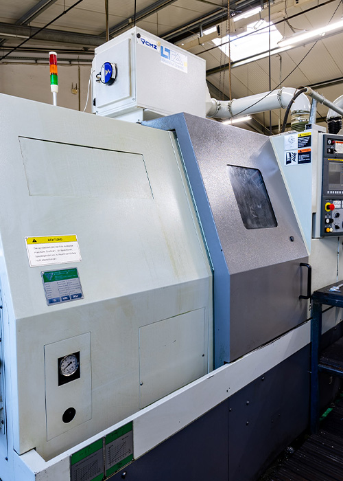 Praezionszerspanung_Luban_Halbe_Drehmaschine_TL20M_Detail_(c) Sebastian Gotthardt.jpg