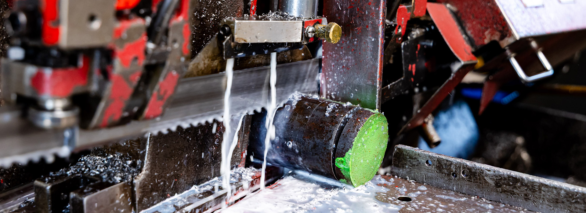 Praezionszerspanung_Luban_Halbe_Detail_Sägen_Header_(c) Sebastian Gotthardt.jpg